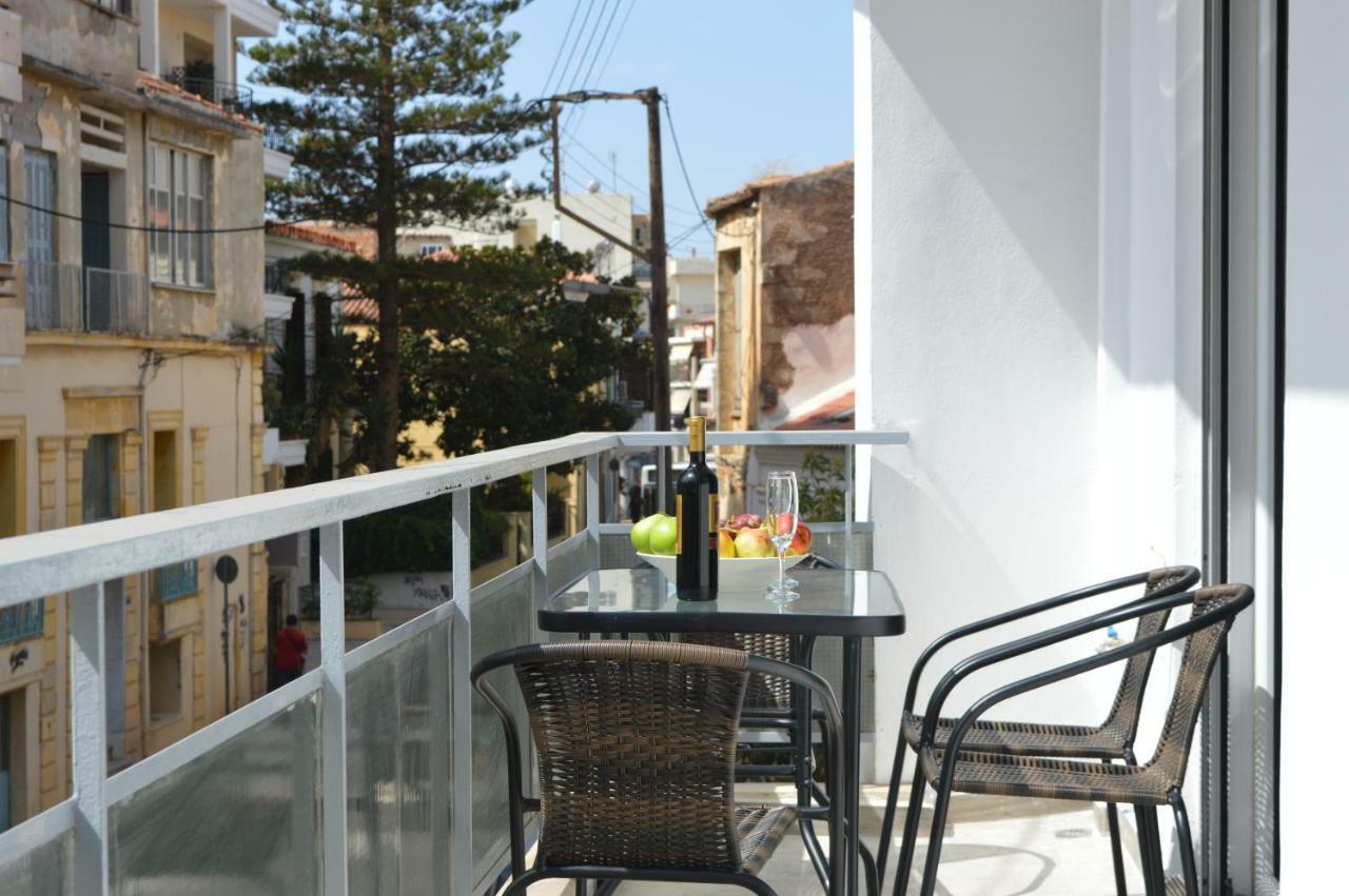 Botonis Bright Spacious Apartment Hriszí Aktí Haniá Kültér fotó